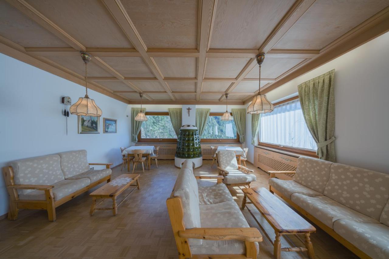 Locanda Pensione Maria Vigo di Fassa Buitenkant foto